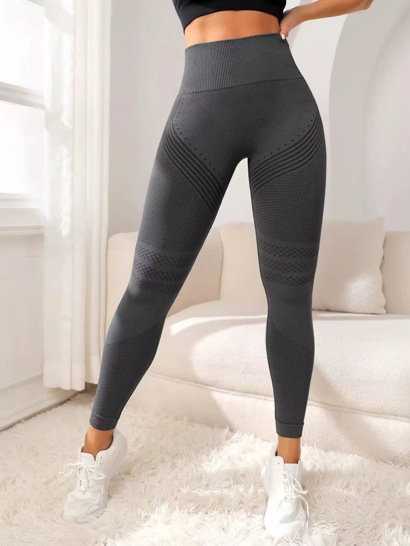 Acquista 1 paio di Leggins dimagranti FormaDivina. Il secondo te lo regaliamo noi!